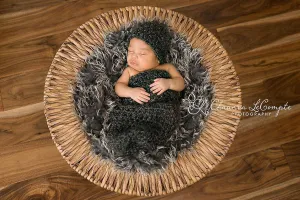 Newborn Hat And Cocoon Set in Gray