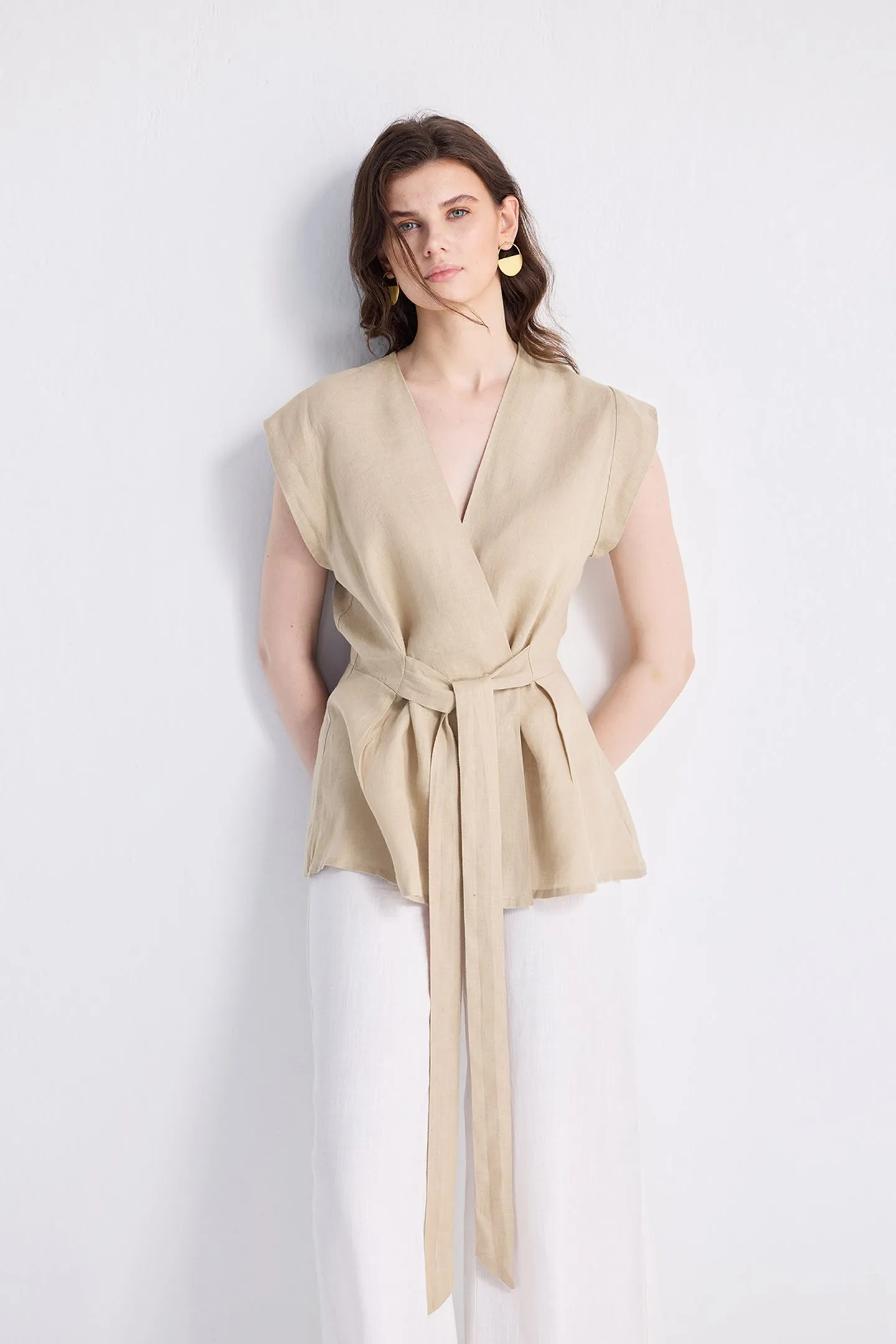 Reistor Power Moves Short Sleeve Top in Neutral Beige | NEW COLLECTION