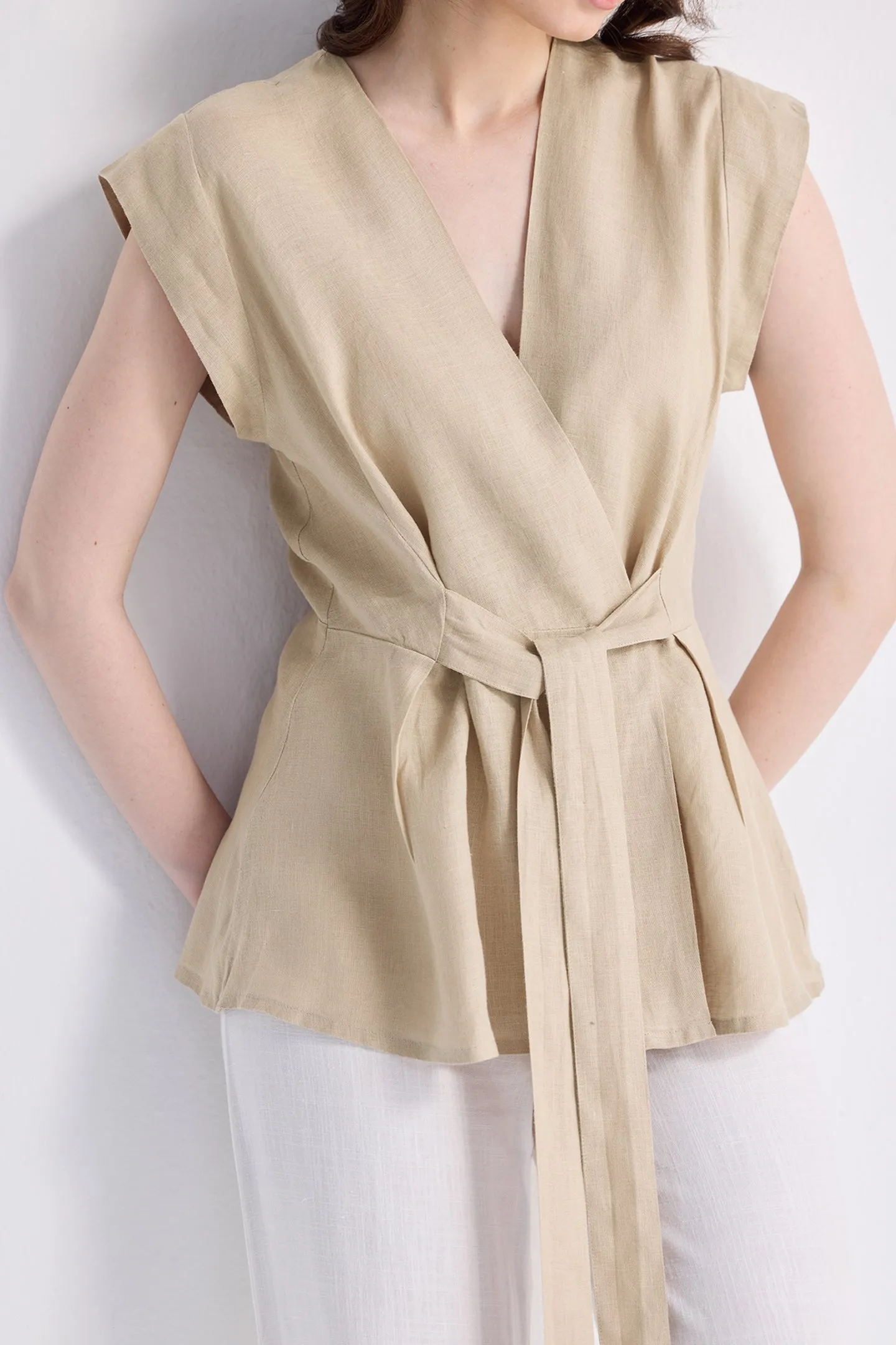 Reistor Power Moves Short Sleeve Top in Neutral Beige | NEW COLLECTION