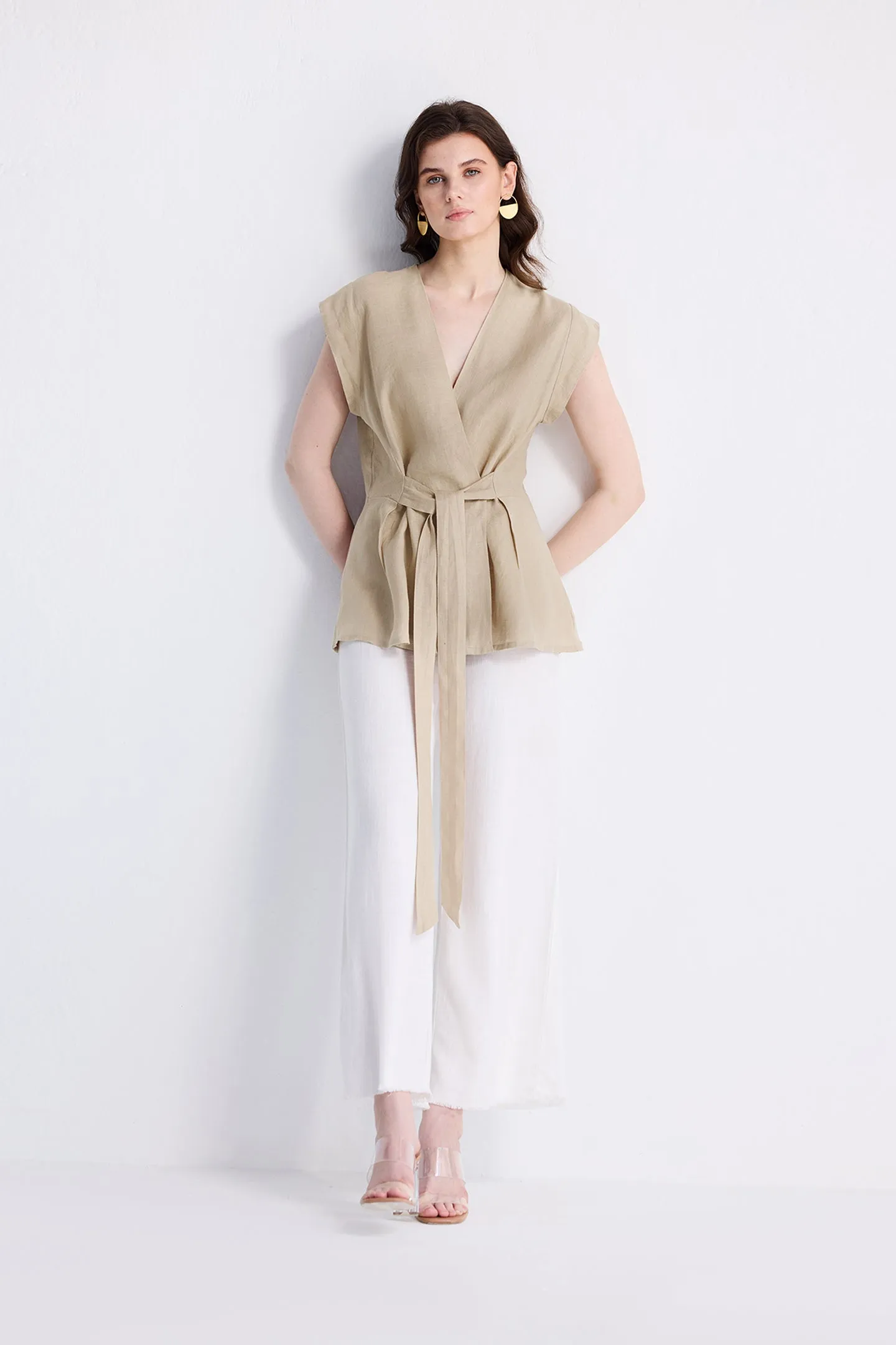 Reistor Power Moves Short Sleeve Top in Neutral Beige | NEW COLLECTION