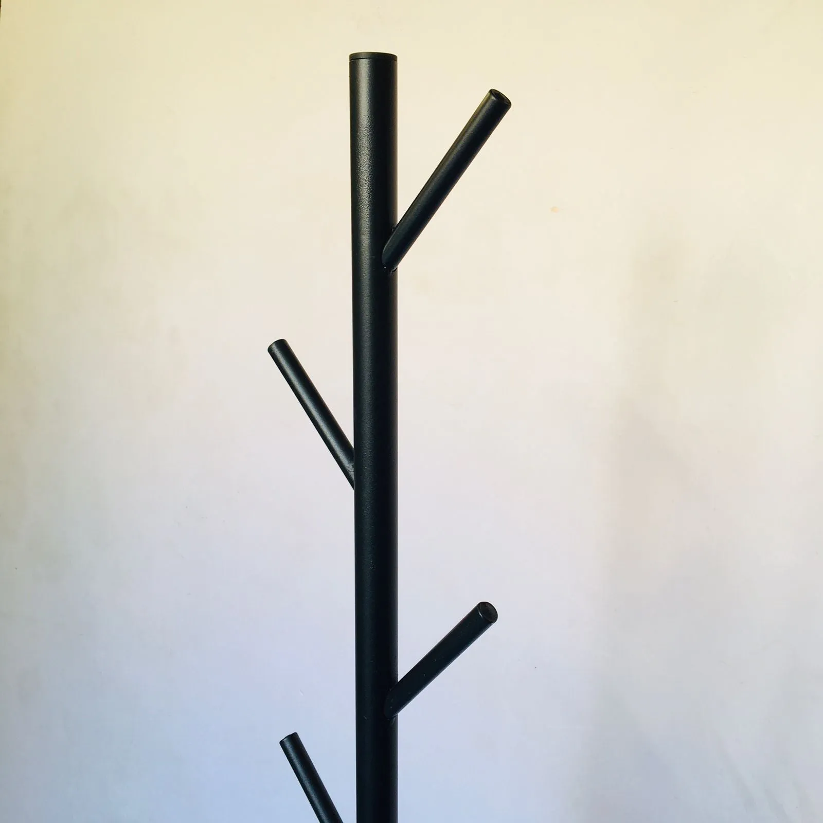X - Style Tree Shaped Coat Stand Floor Standing Metal Rack With 8 Hangers With Metal Base